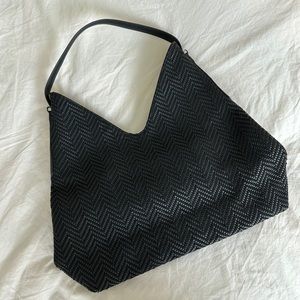 Big shoulder bag